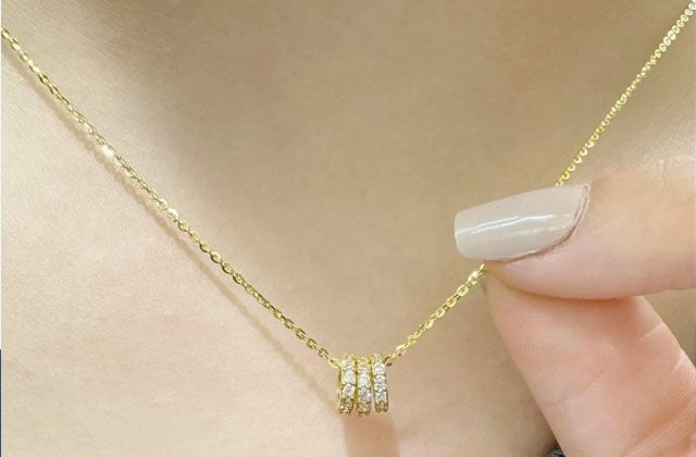 Nằm mơ thấy mua dây chuyền vàng